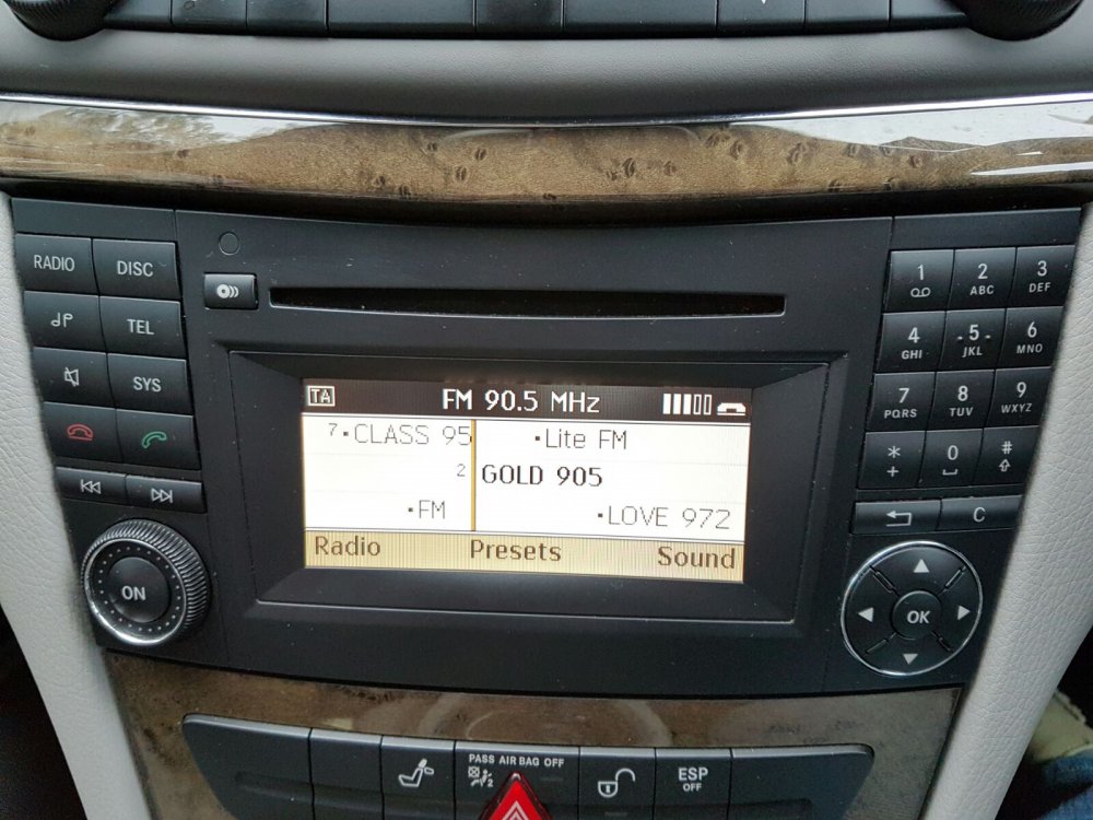 Как подключить аукс к магнитоле мерседес 211 фото АвтоБаза.ру