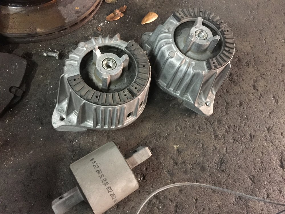 W204 engine mount replacement deals