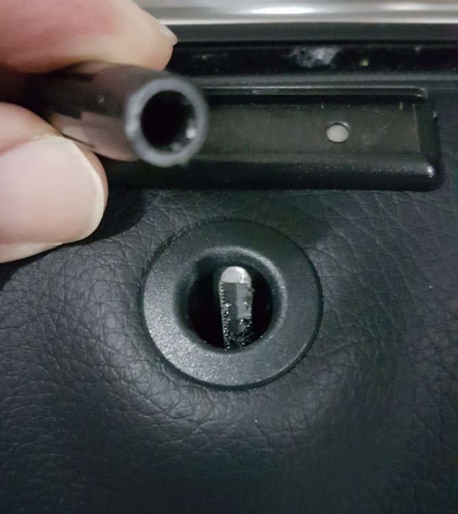 Door Lock Pin Removal and Installation GLCClass SGMerc Mercedes