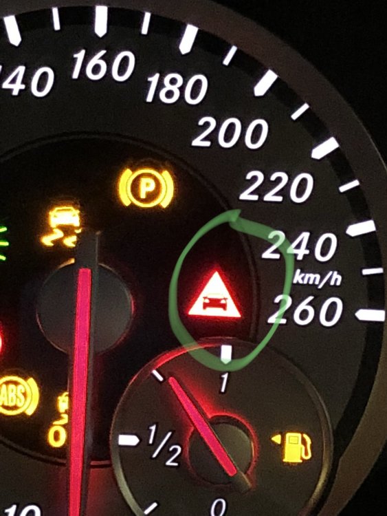 Distance Warning indicator W176, A200 General MercedesBenz Chat