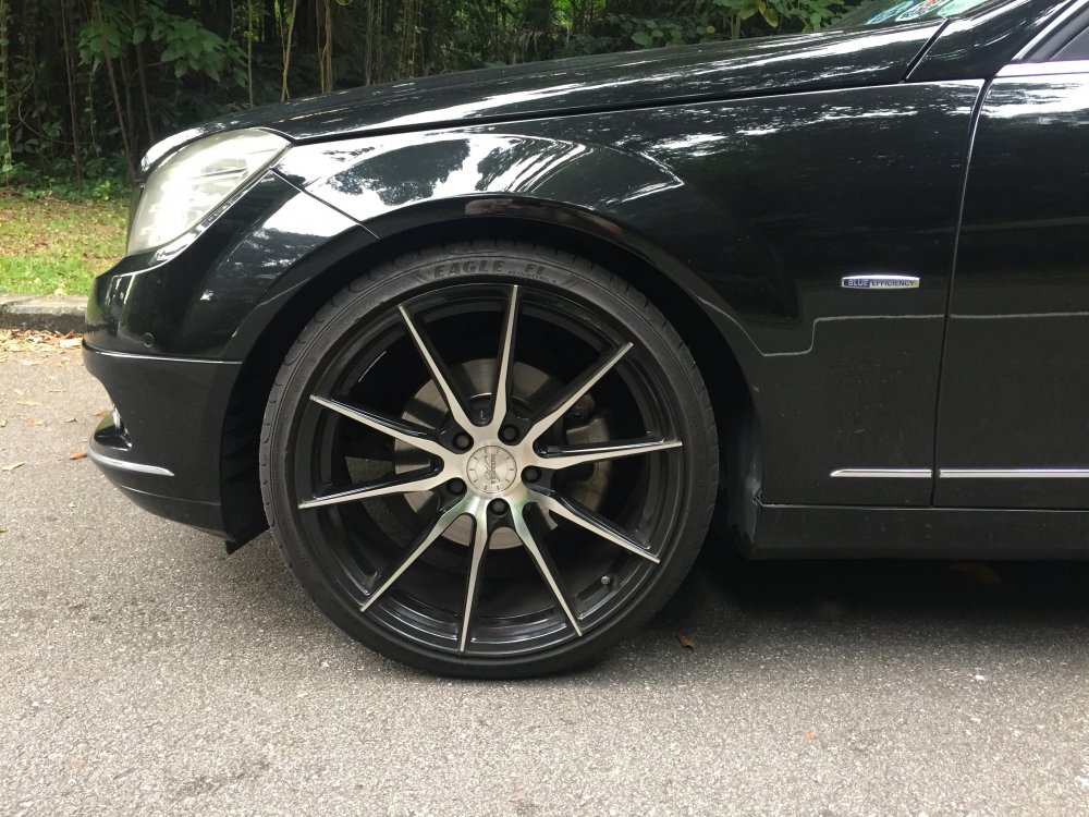 car2.thumb.jpg.021d9b557da88e096c1809f35c1a5b71.jpg