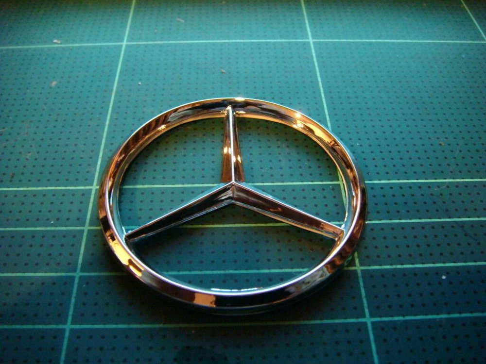 Replacement of steering wheel logo BClass SGMerc MercedesBenz Enthusiast Club Singapore