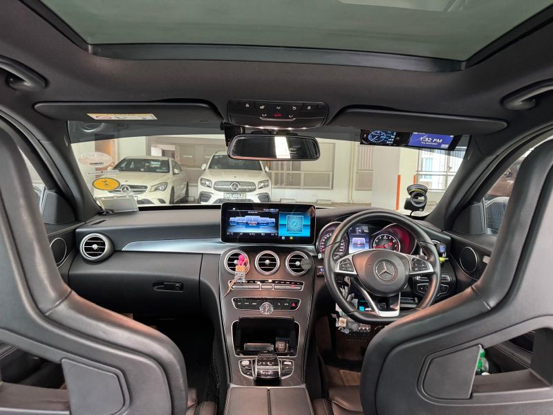 Interior1.jpeg